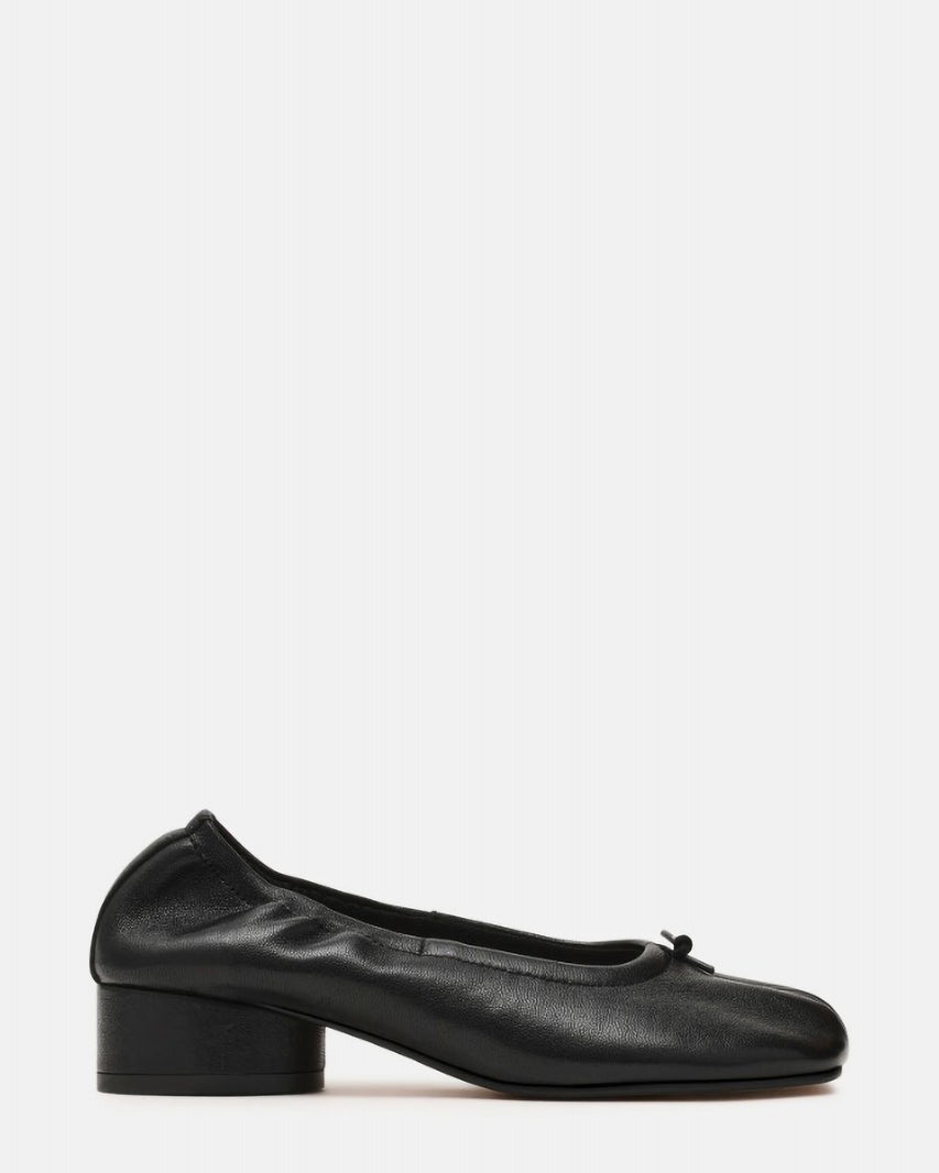 CYRA BLACK LEATHER