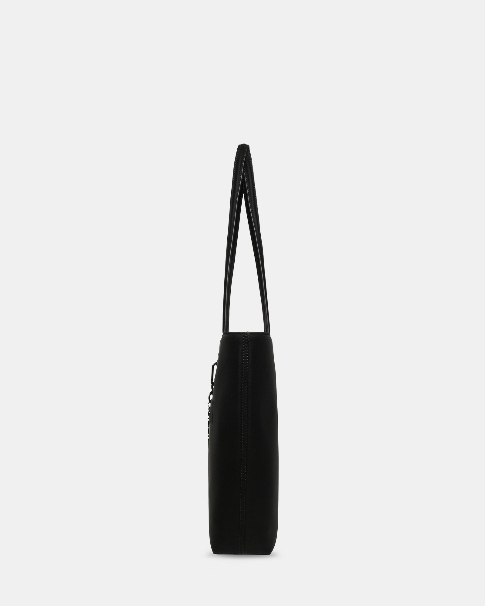 BILLIE BLACK/BLACK
