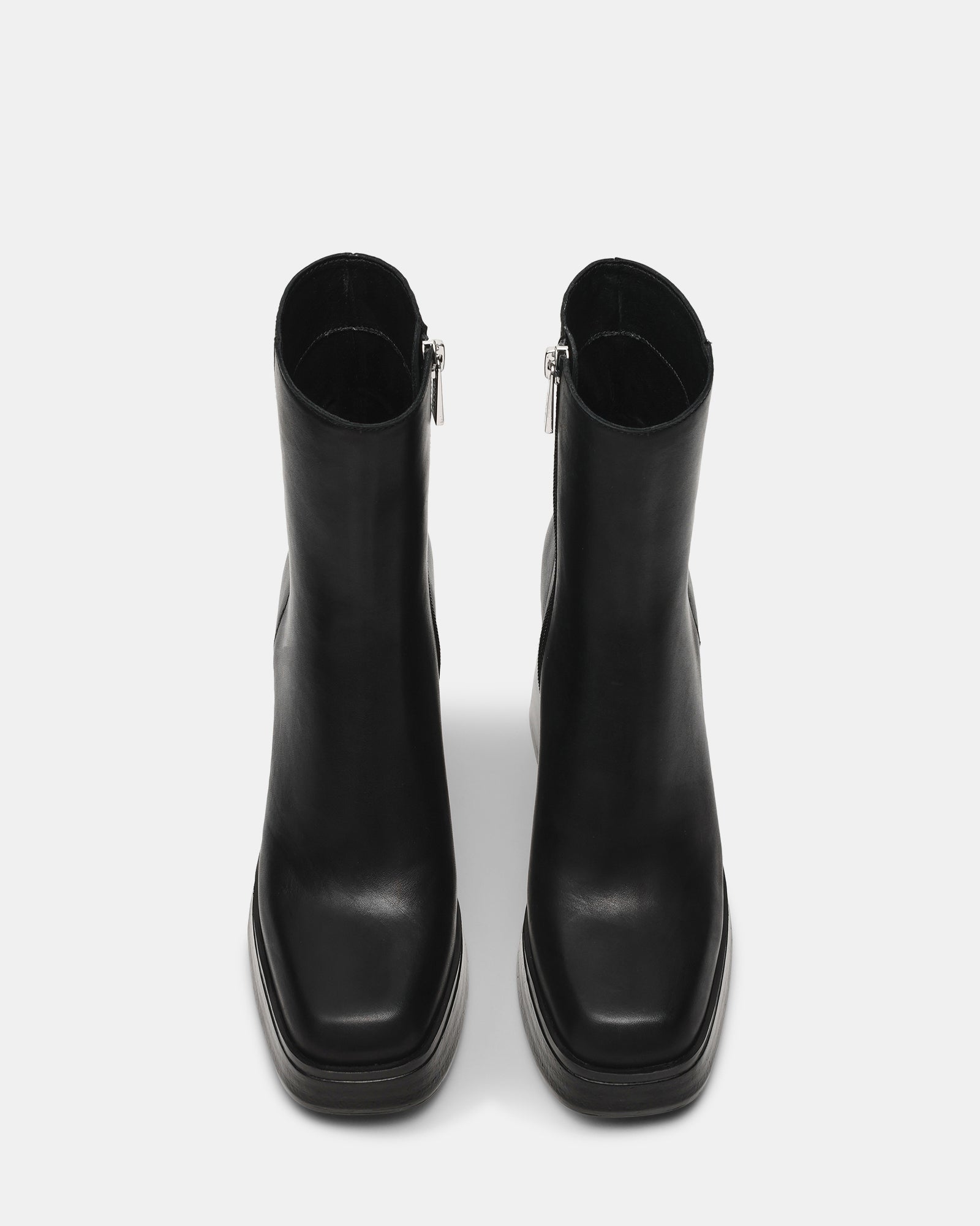 ATTUNED BLACK LEATHER