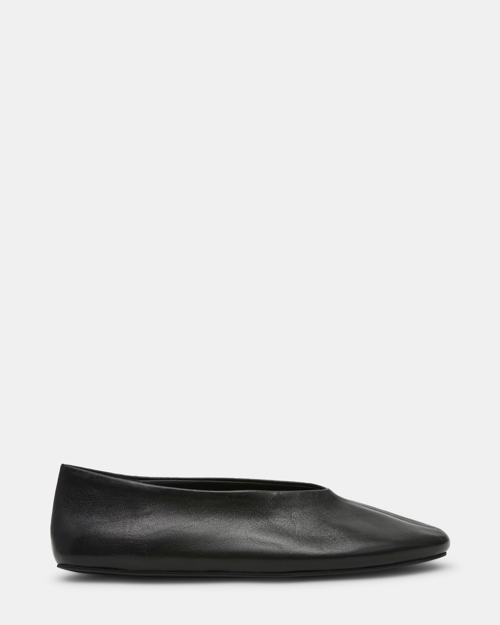 CYNTRA BLACK LEATHER