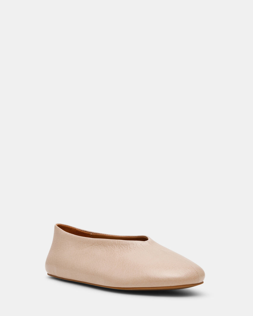 CYNTRA NATURAL LEATHER - view 2