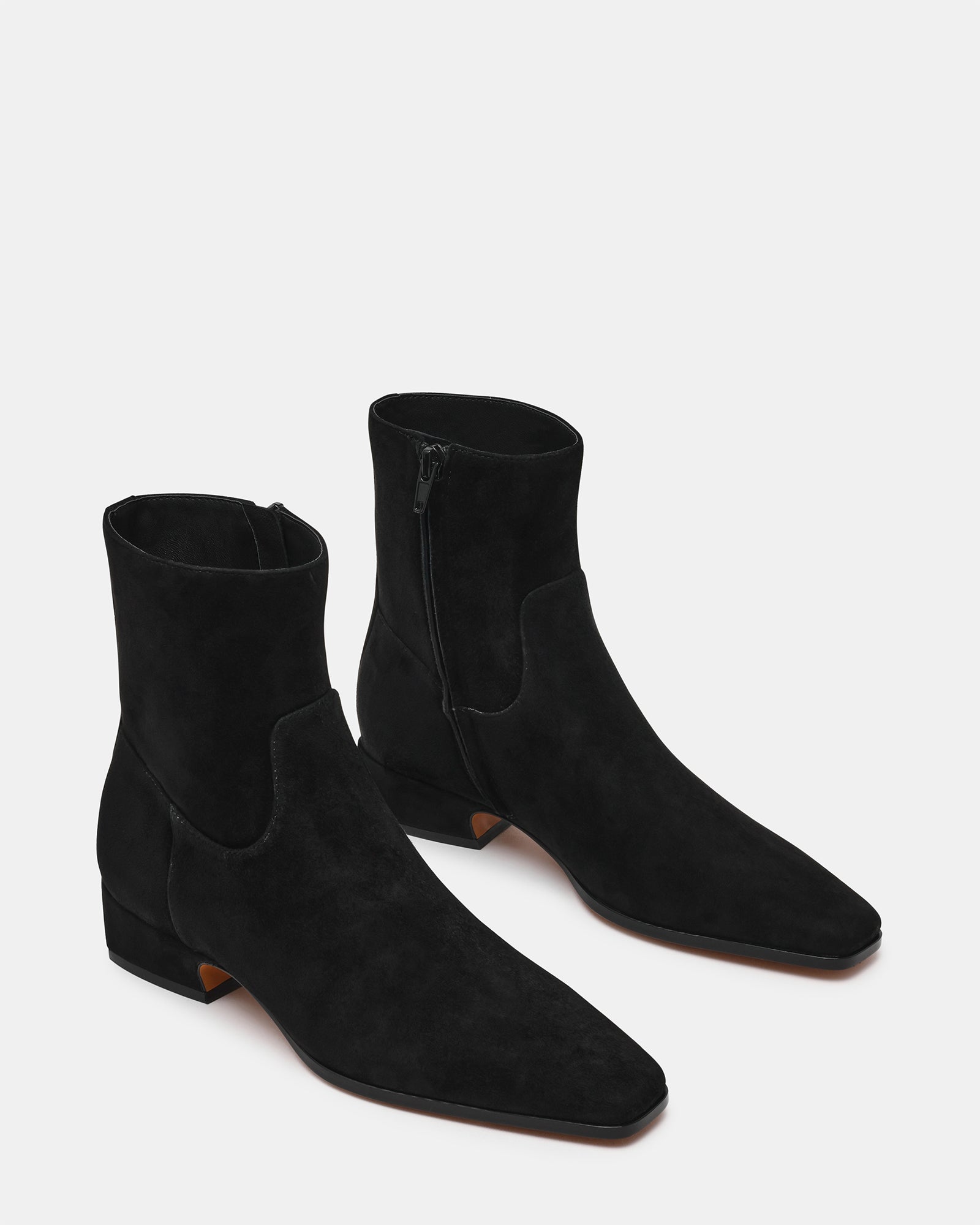DUSTY BLACK SUEDE