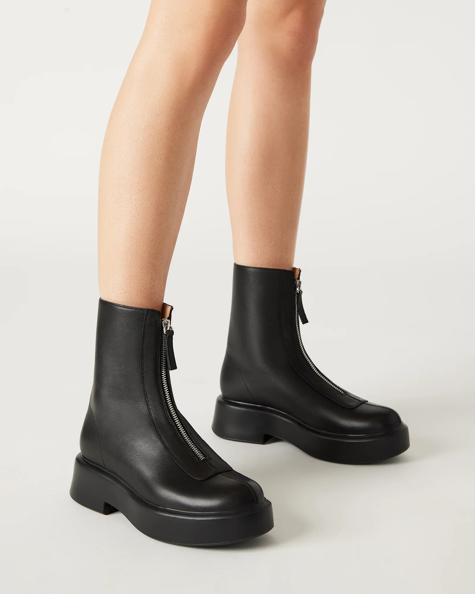 JONES BLACK LEATHER - view 2