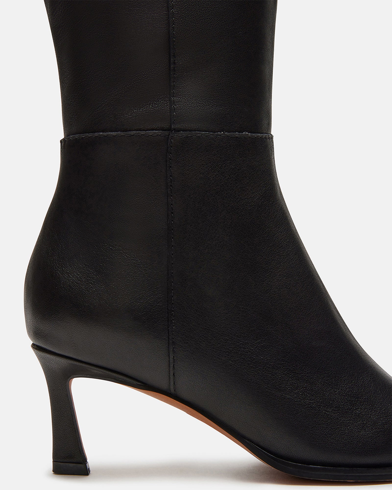 LUCID BLACK LEATHER