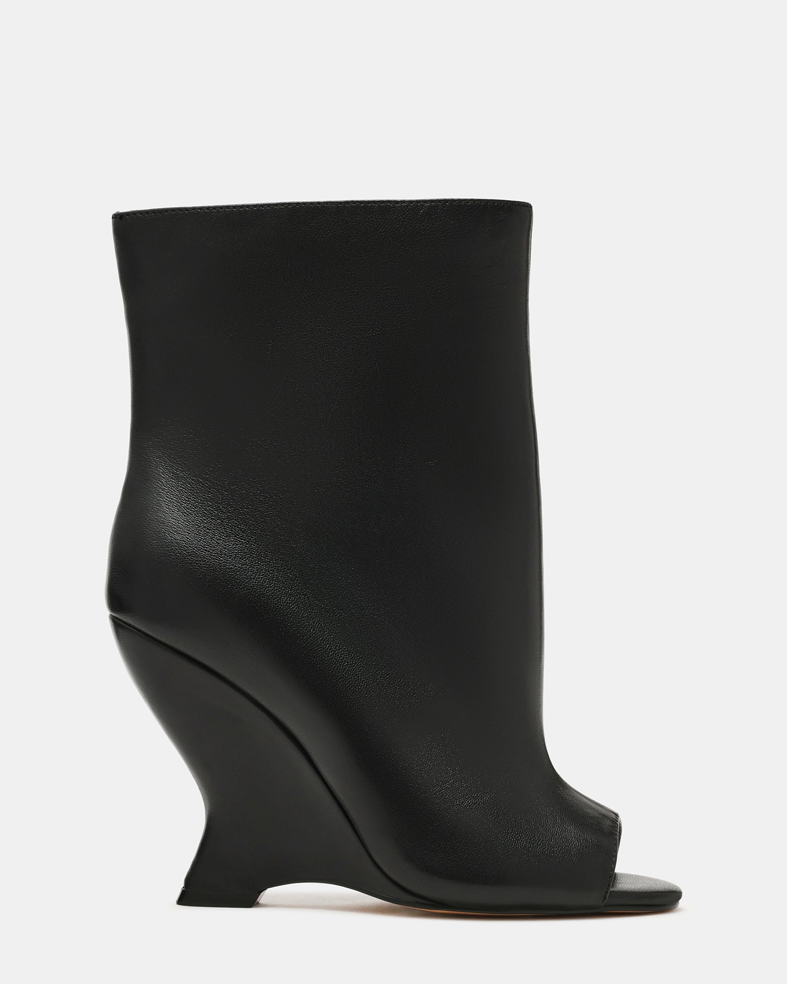 RELIX BLACK LEATHER