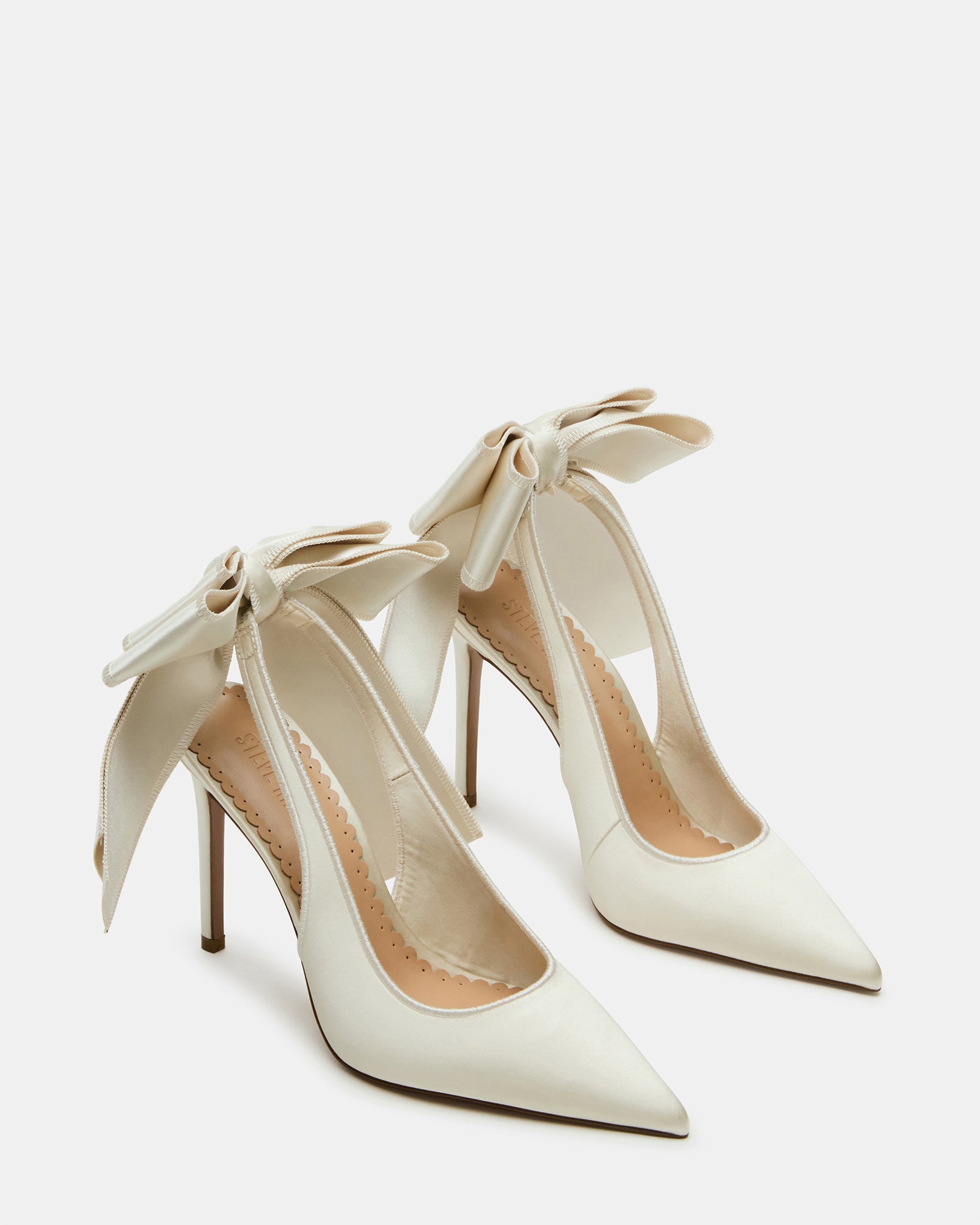 TEACUP IVORY SATIN