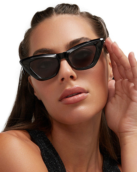 Steve madden 2025 black sunglasses